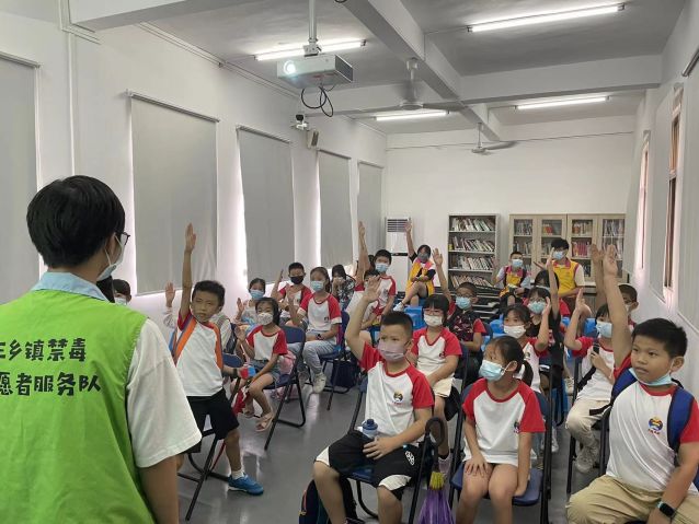 三鄉(xiāng)鎮(zhèn)開展“無毒暑期，健康同行”禁毒宣傳活動圖片4.jpg